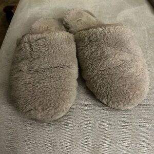 UGG Women's Slippers in Grayish Brown